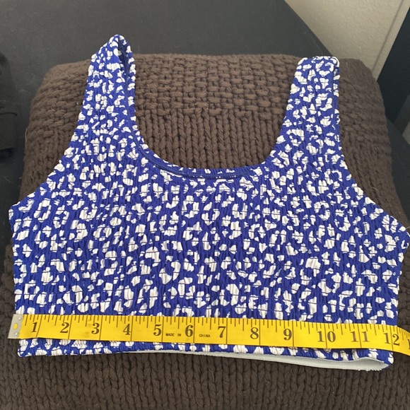 Crop Top - Picture 3 of 7